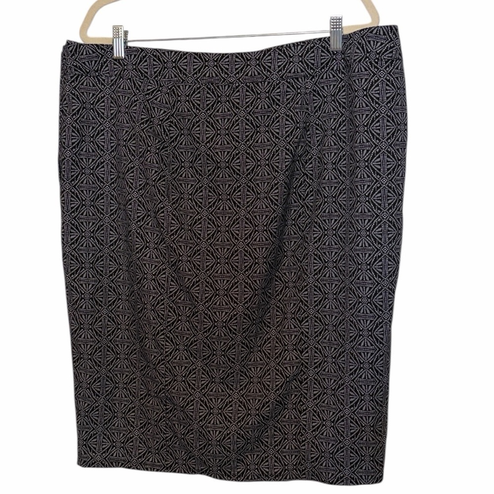 Rip Skirt Black Pearl Batik Skirt, size XXL